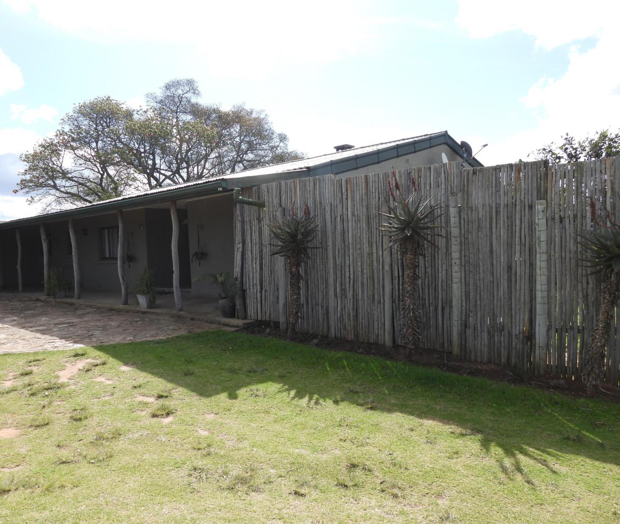 The Ranch House At African Safari Lodge Grahamstown Extérieur photo