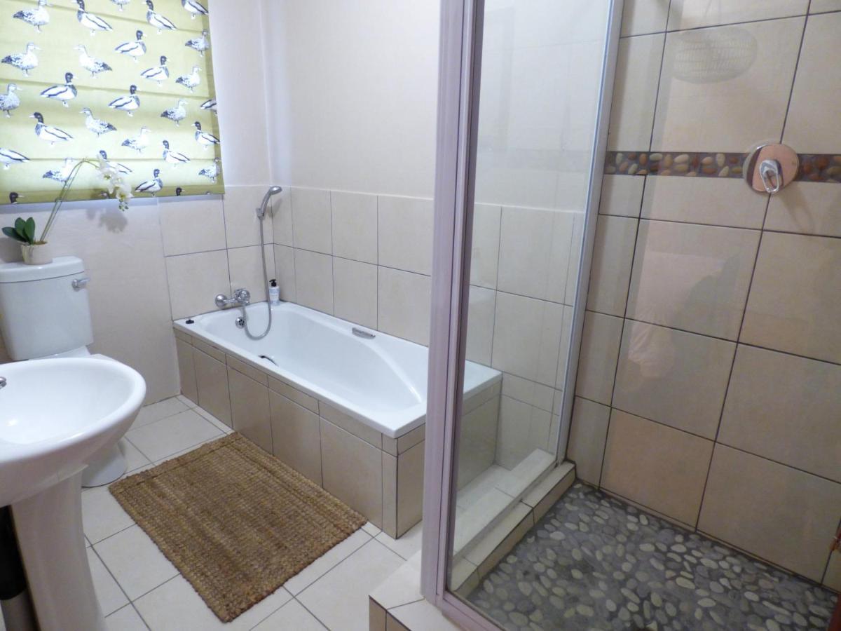 The Ranch House At African Safari Lodge Grahamstown Extérieur photo