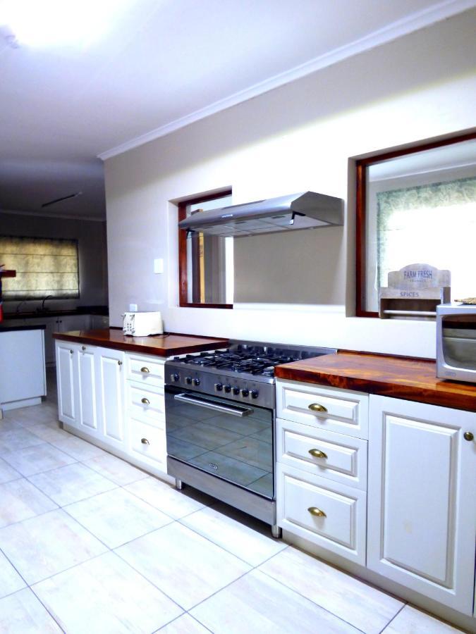 The Ranch House At African Safari Lodge Grahamstown Extérieur photo